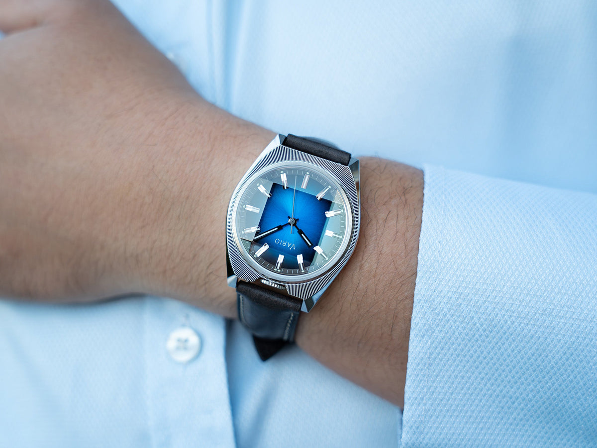 Vario Futurist Sunburst Blue Fume