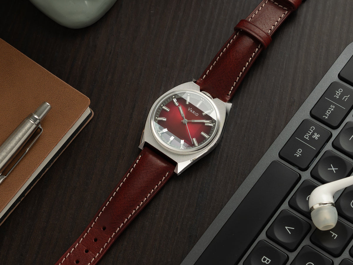 Vario Futurist Sunburst Red Fume