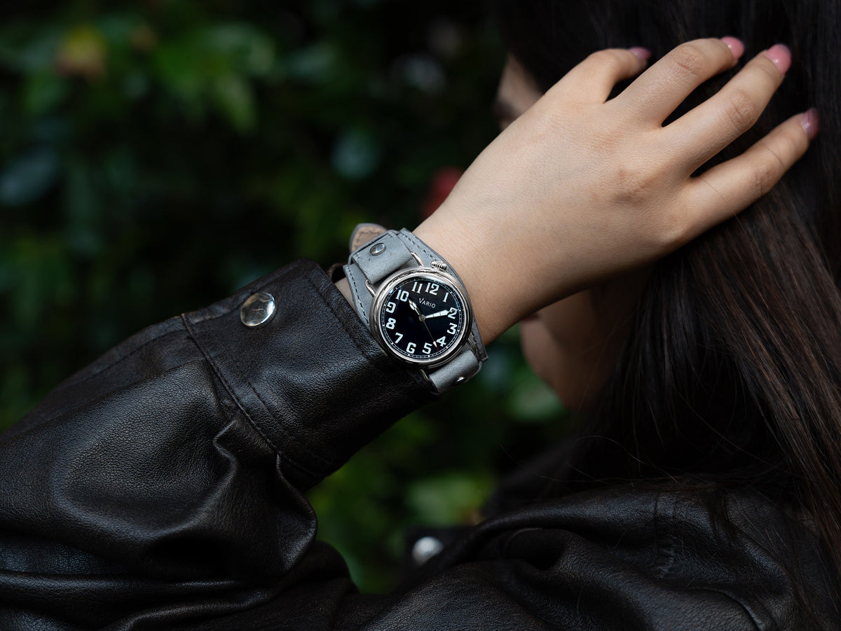 Vario 1918 Pilot Black Dial White Lume