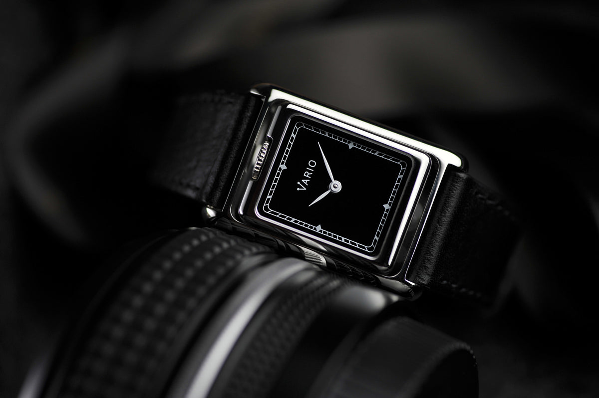 Vario VERSA Reversible Dual Time Silver-Black Enamel