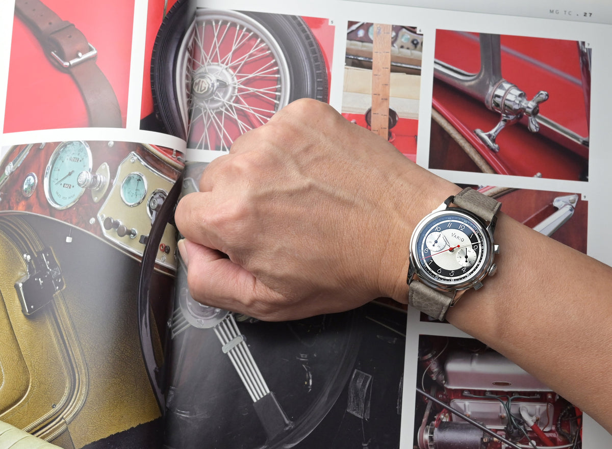 Vario Empire White Tuxedo Tachymètre MecaQuartz Chronograph