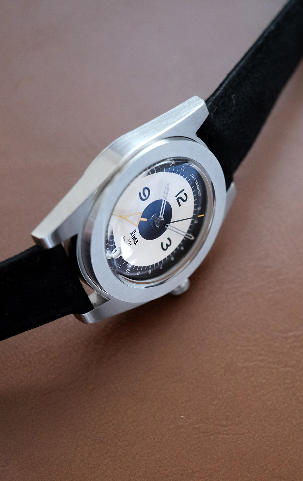 Lima Transit GMT - Reversed Tuxedo