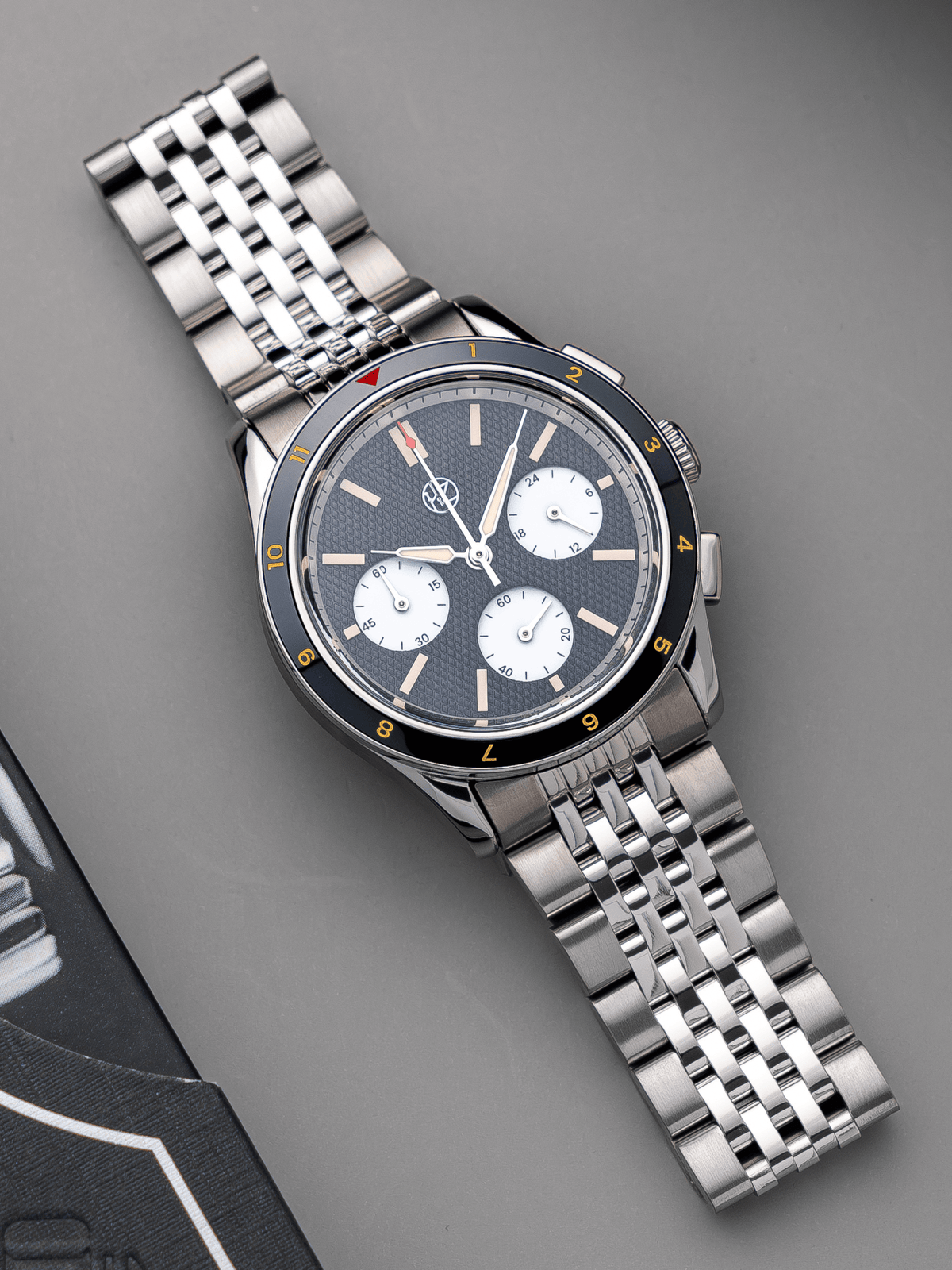 Hz Watches HZ.02 Chronograph Black