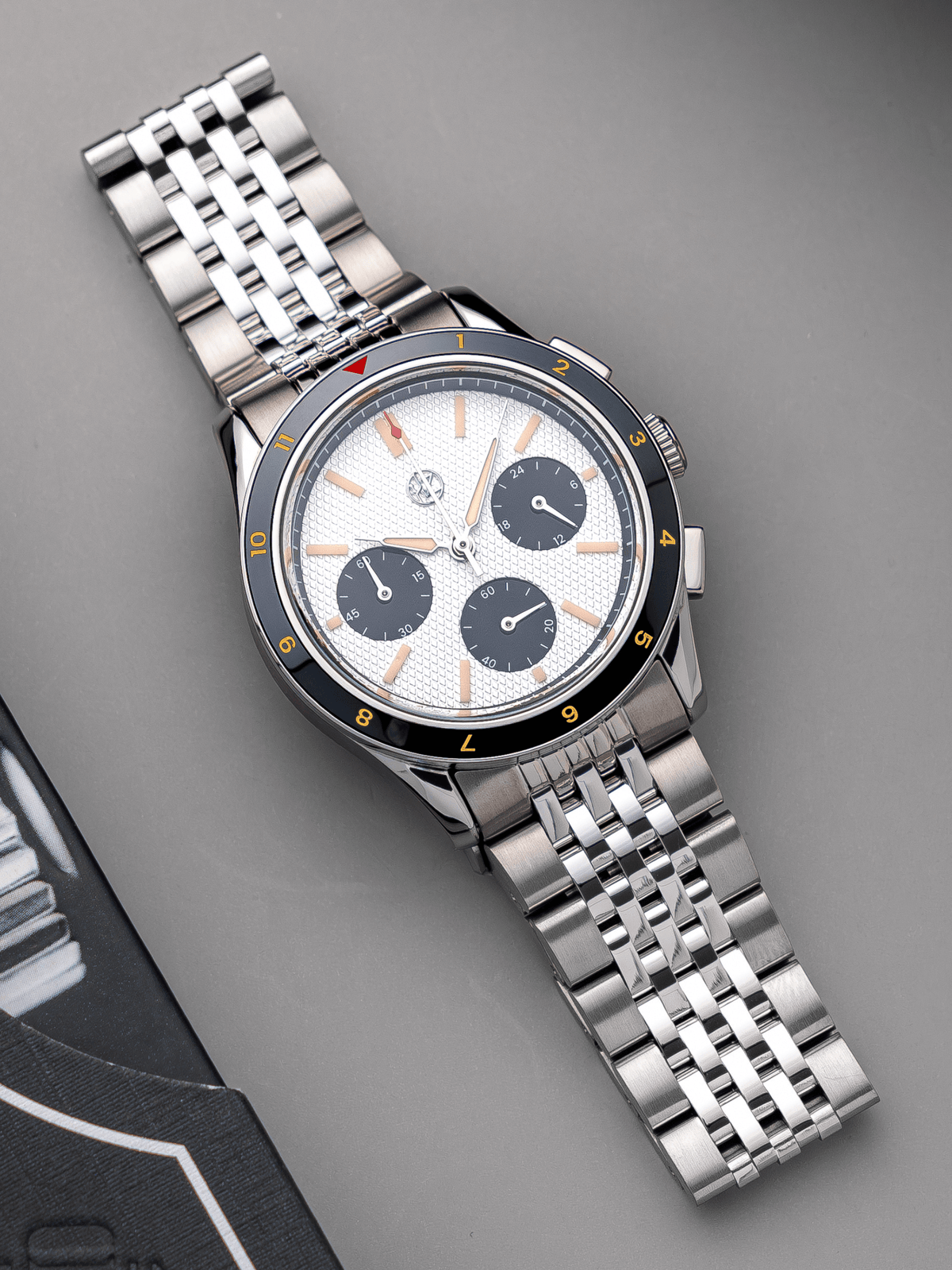 Hz Watches HZ.02 Chronograph Black Panda