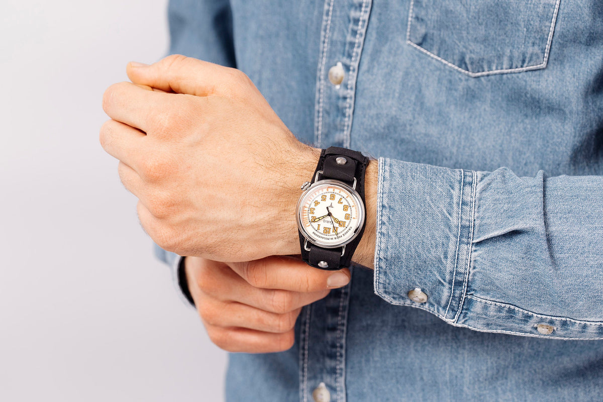 Vario 1918 Medic Cream Dial Orange Lume