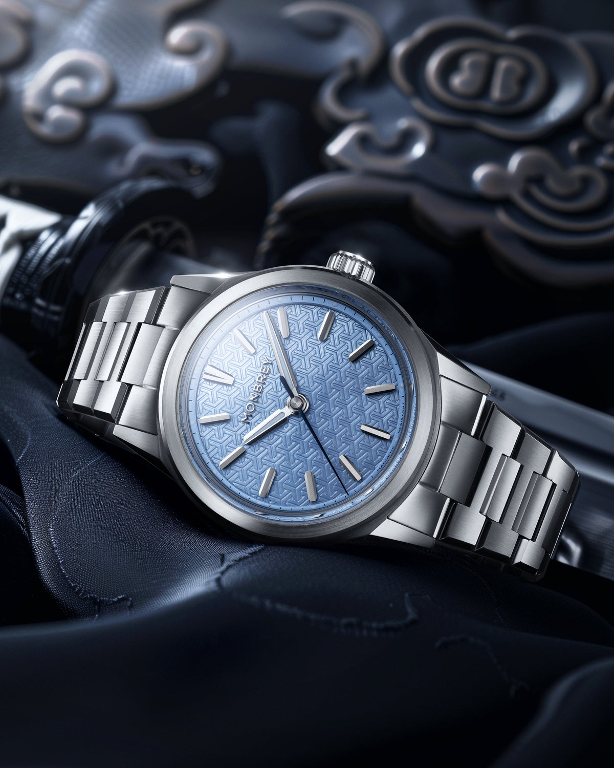 MONBREY Kenkyū B1 - Ice Blue