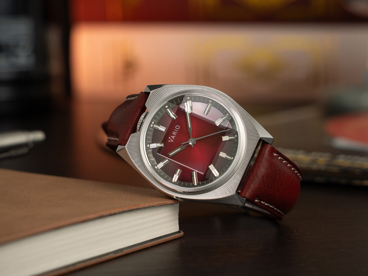 Vario Futurist Sunburst Red Fume