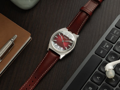 Vario Futurist Sunburst Red Fume