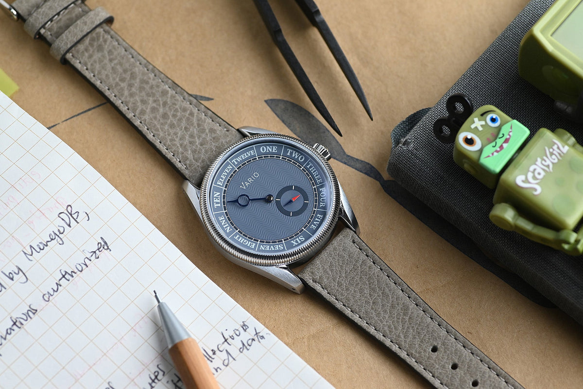Vario NAVI Single Hand Storm Grey Small Seconds Compass