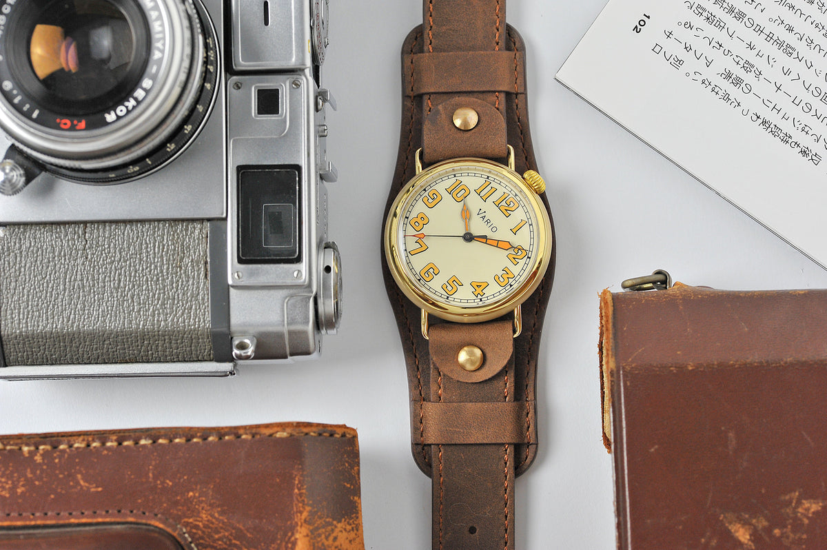 Vario 1918 Pilot Brass Cream Dial Orange Lume