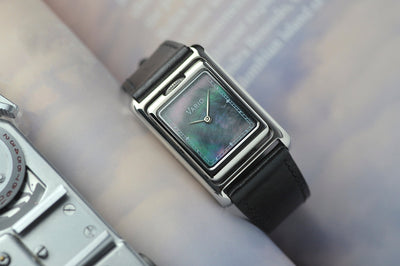 Vario VERSA Reversible Dual Time Silver-Black MoP