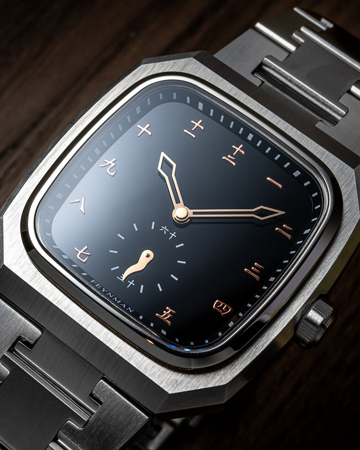 Feynman VI Galaxy Onyx
