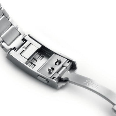 RZE UltraHex Titanium Bracelet Standard