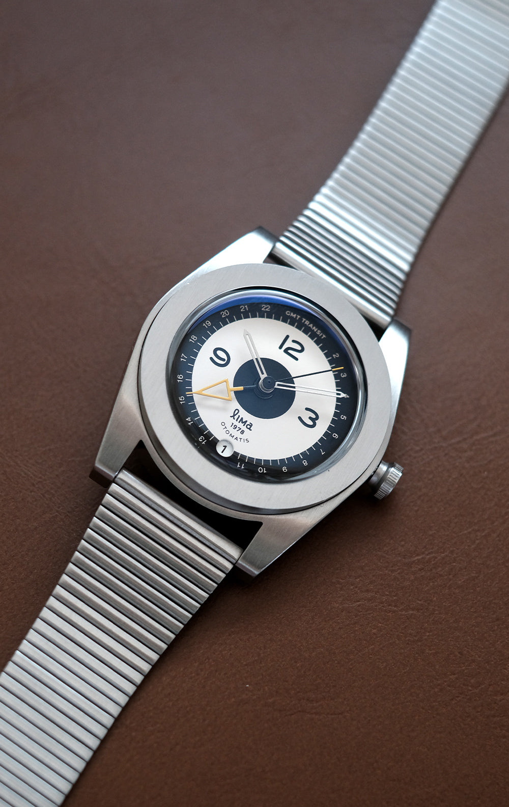 Lima Transit GMT - Reversed Tuxedo