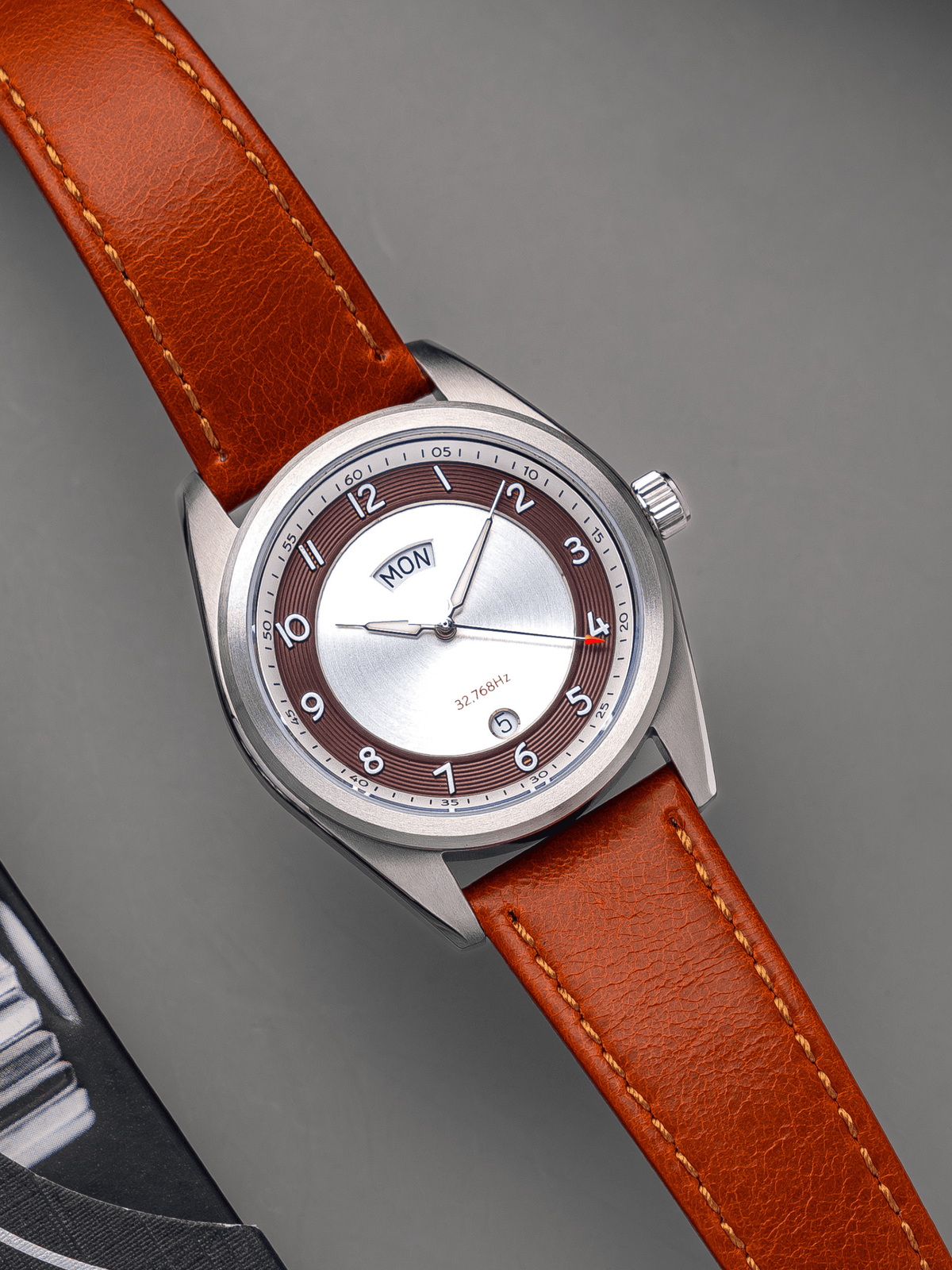 Hz Watches HZ.01 Everyday Burgundy