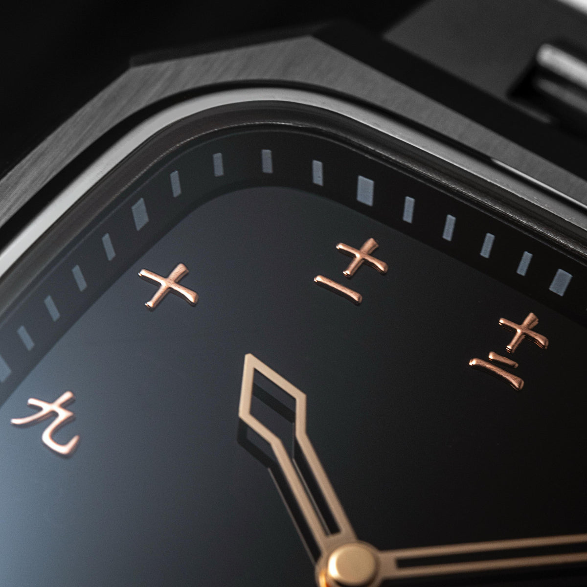 Feynman VI Galaxy Onyx