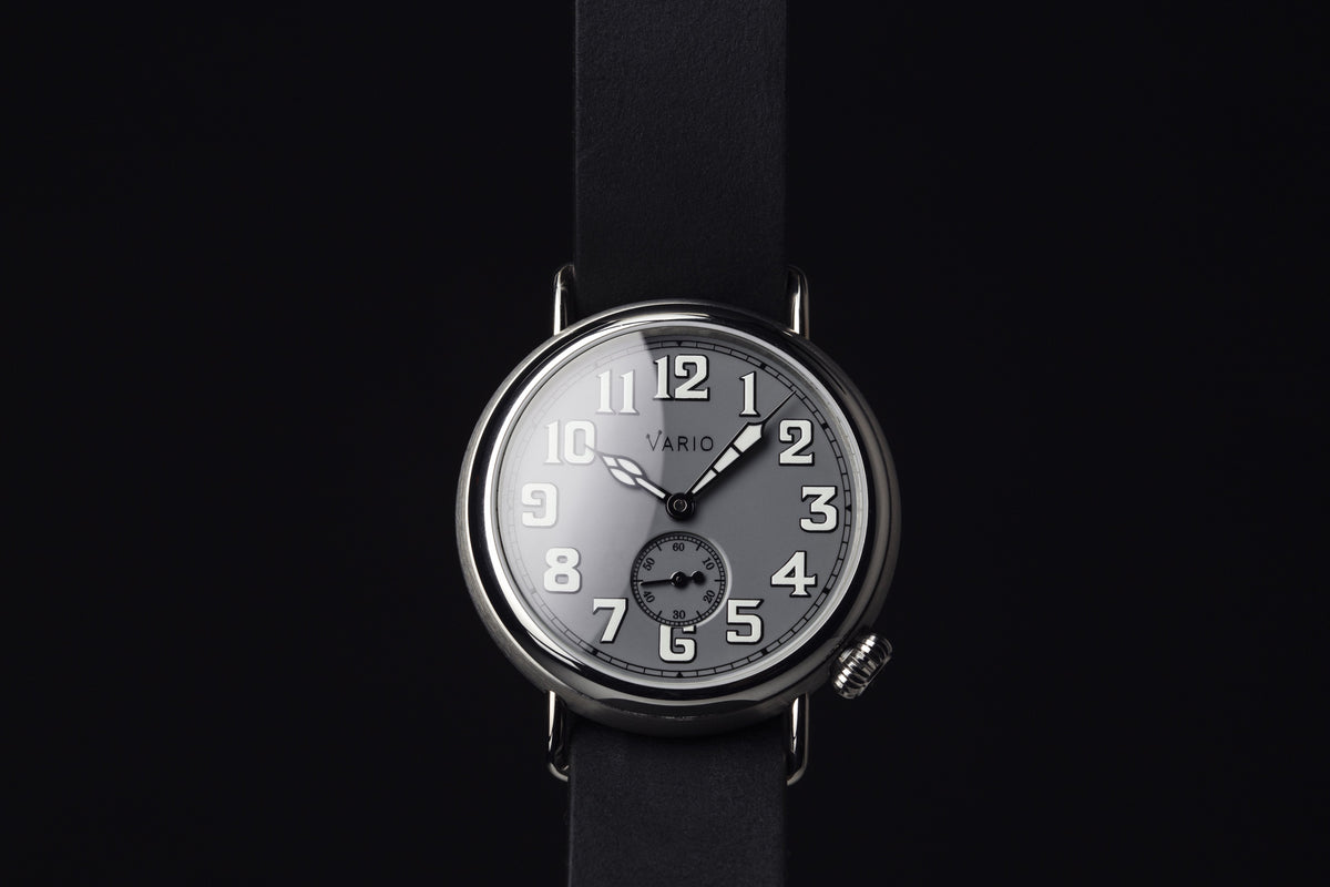 Vario 1918 Trench Grey Dial White Lume