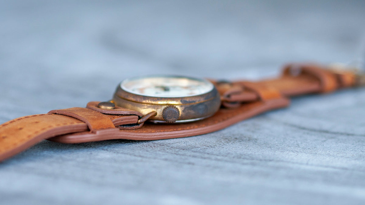 Vario 1918 Medic Brass White Dial Orange Lume