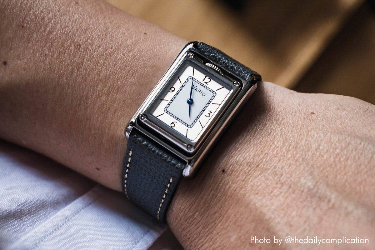Vario VERSA Reversible Dual Time Silver-Black Enamel